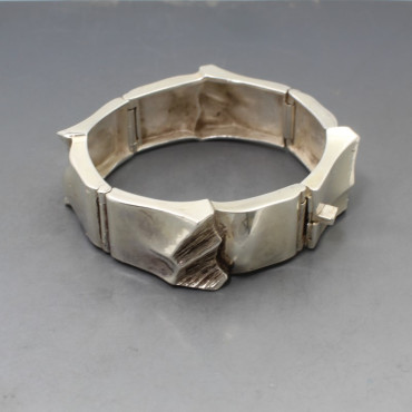 https://www.modernvintagestyle.co.uk/Matti-J-Hyvarinen-SIROKORU-bracelet